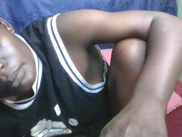 Yourdreamgirl webcam