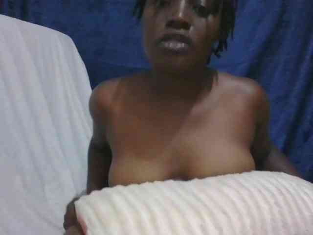 Yourdreamgirl webcam