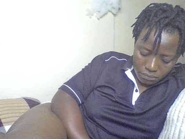 Yourdreamgirl webcam