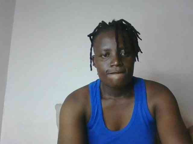 Yourdreamgirl webcam