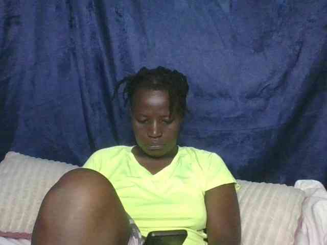 Yourdreamgirl webcam