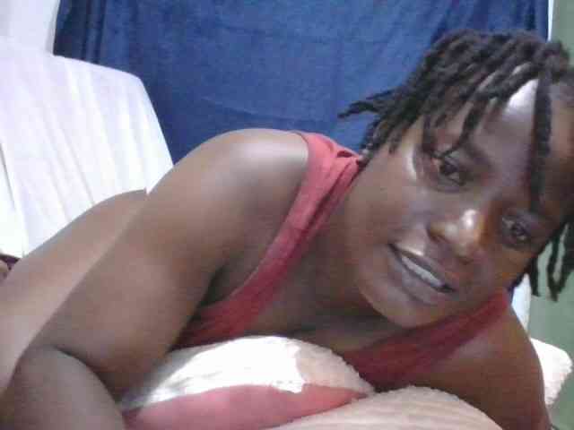 Yourdreamgirl webcam