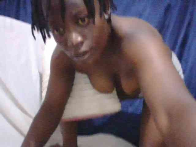 Yourdreamgirl webcam