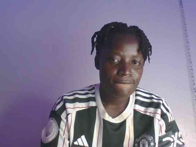 Yourdreamgirl webcam