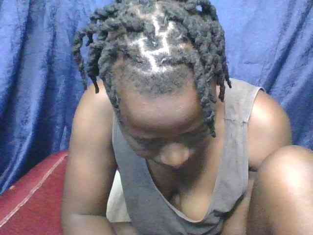 Yourdreamgirl webcam