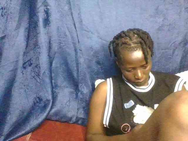 Yourdreamgirl webcam