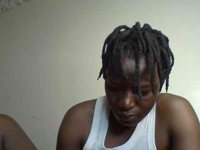 Yourdreamgirl webcam