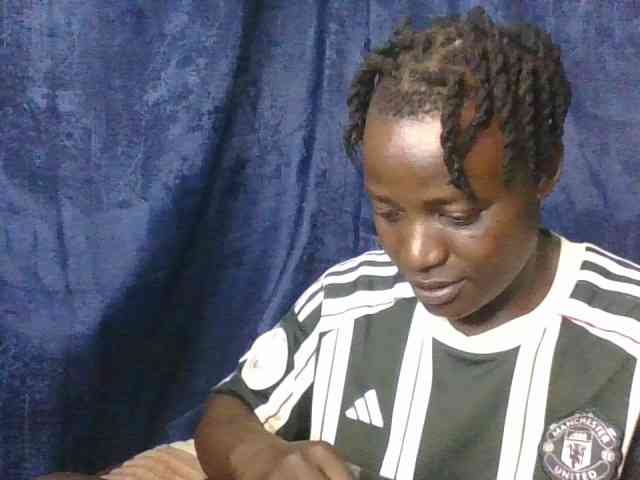 Yourdreamgirl webcam