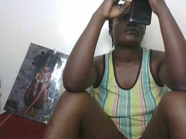 Yourdreamgirl webcam