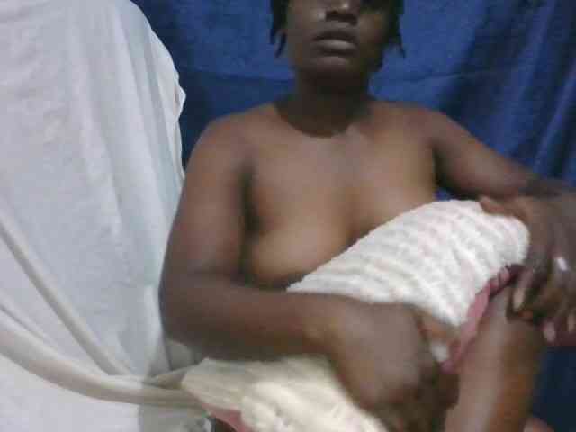 Yourdreamgirl webcam