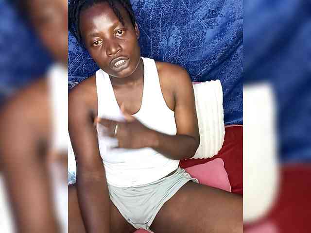 Yourdreamgirl webcam