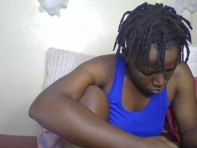 Yourdreamgirl webcam