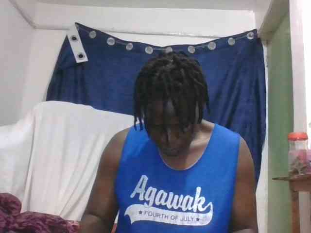 Yourdreamgirl webcam