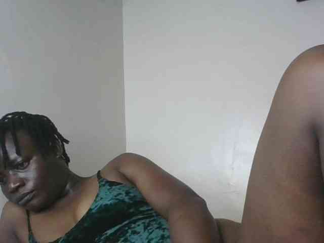 Yourdreamgirl webcam