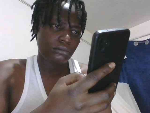 Yourdreamgirl webcam