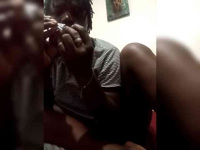 Yourdreamgirl webcam