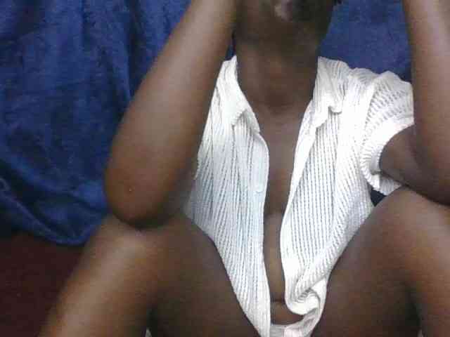 Yourdreamgirl webcam