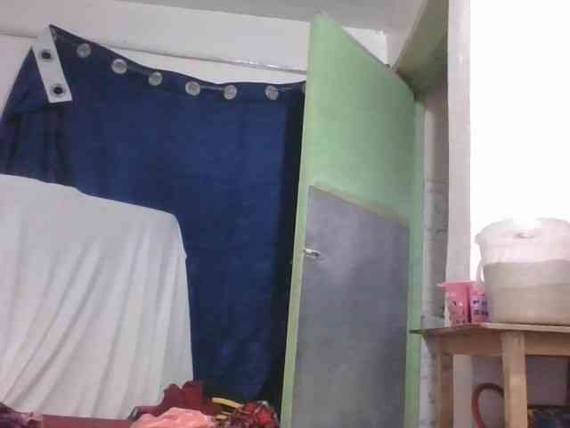 Yourdreamgirl webcam