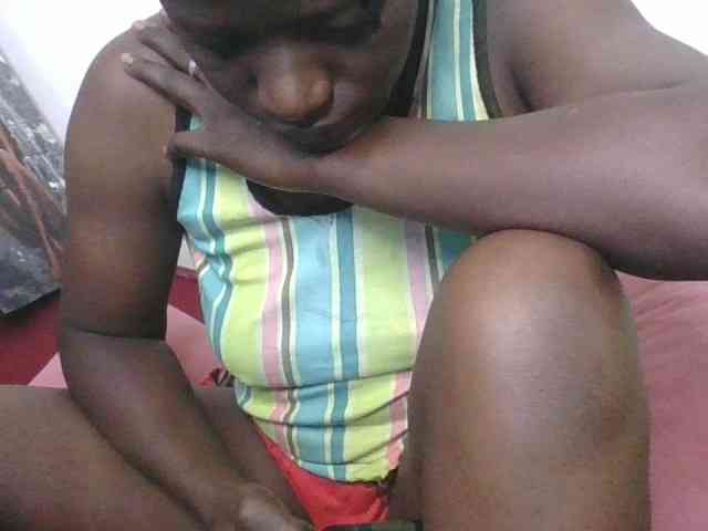 Yourdreamgirl webcam