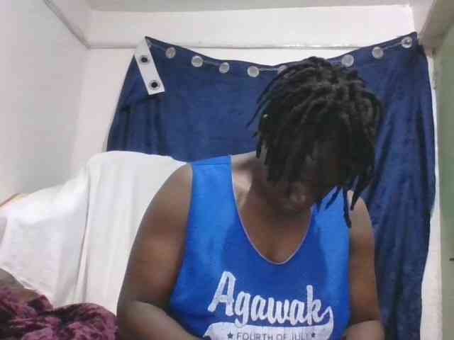 Yourdreamgirl webcam