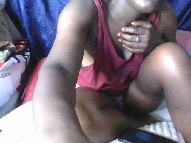 Yourdreamgirl webcam