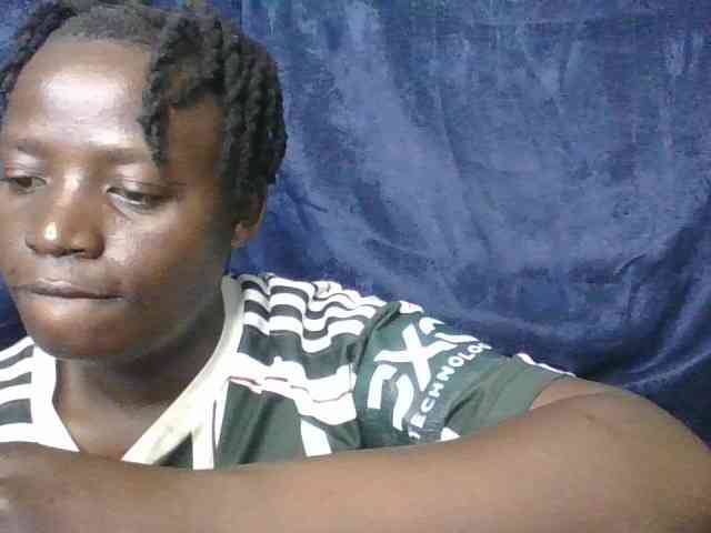 Yourdreamgirl webcam