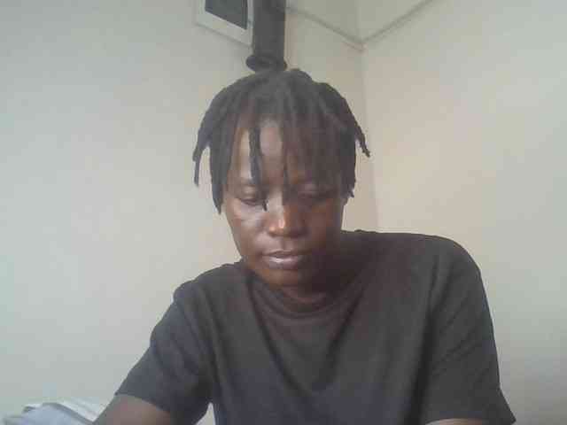 Yourdreamgirl webcam