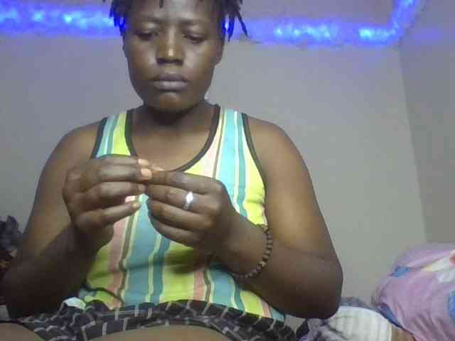 Yourdreamgirl webcam