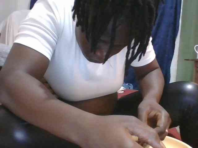 Yourdreamgirl webcam