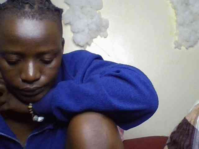 Yourdreamgirl webcam