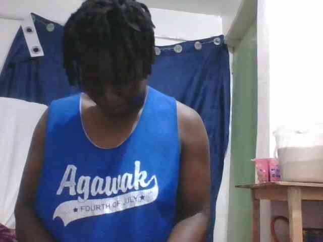 Yourdreamgirl webcam