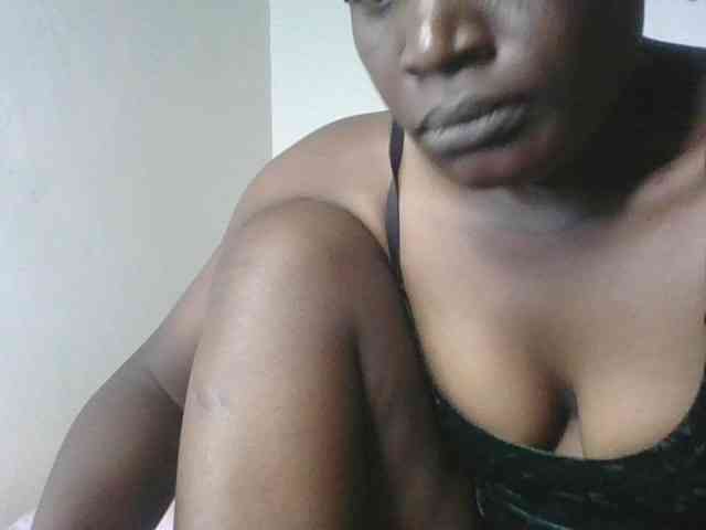 Yourdreamgirl webcam