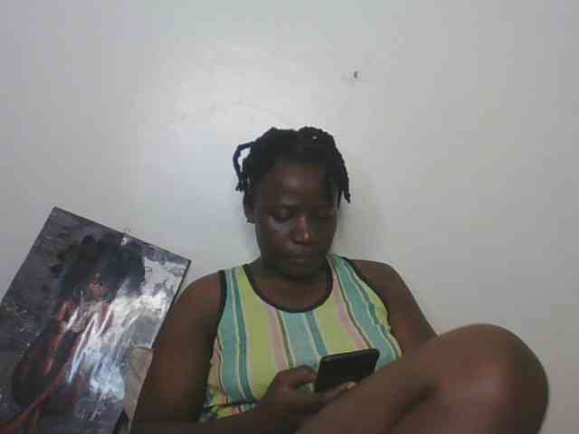 Yourdreamgirl webcam