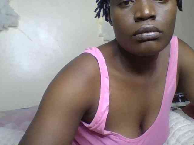 Yourdreamgirl webcam