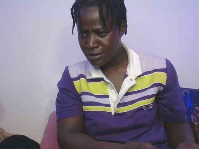 Yourdreamgirl webcam