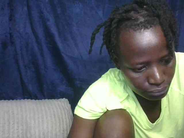 Yourdreamgirl webcam