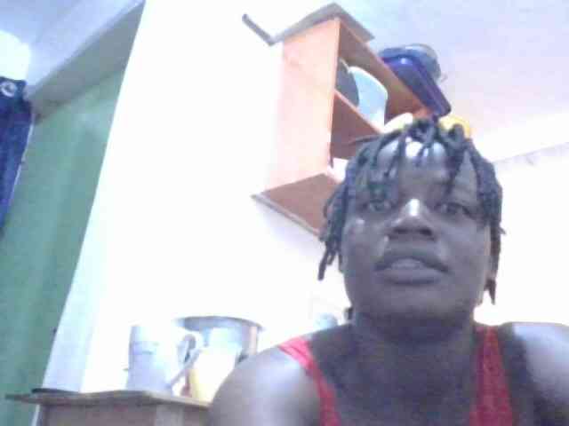 Yourdreamgirl webcam