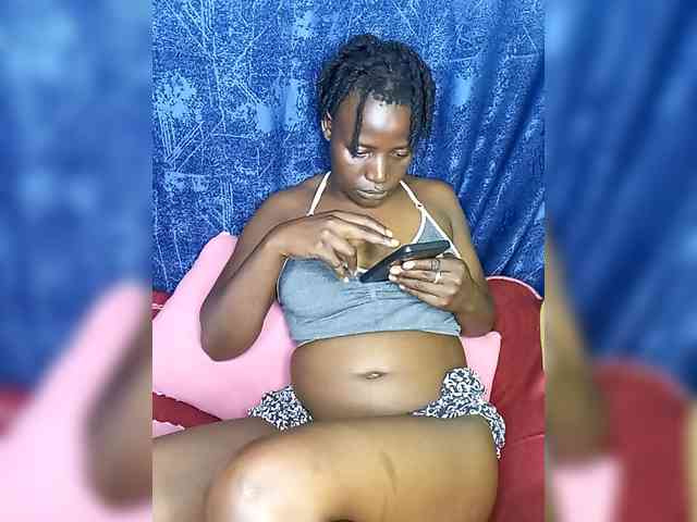 Yourdreamgirl webcam