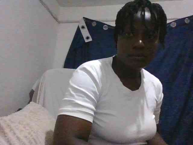 Yourdreamgirl webcam