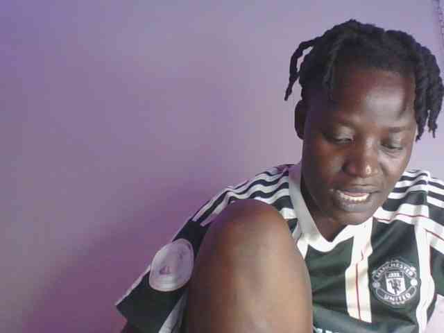 Yourdreamgirl webcam