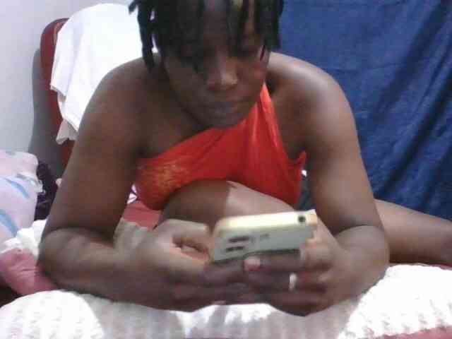 Yourdreamgirl webcam