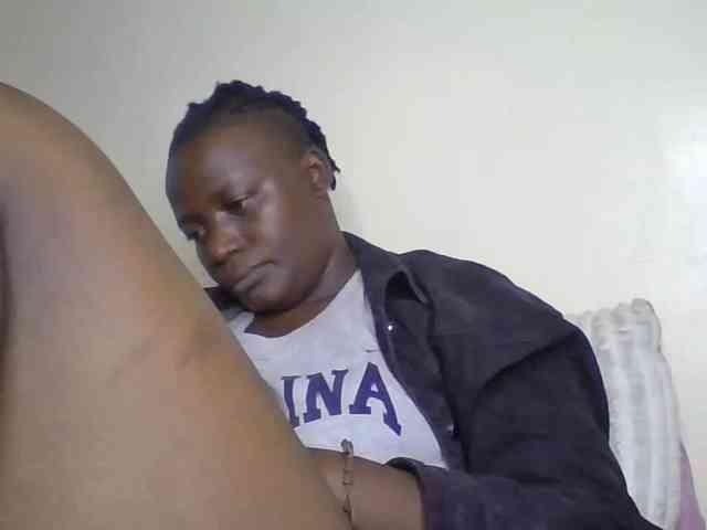 Yourdreamgirl webcam