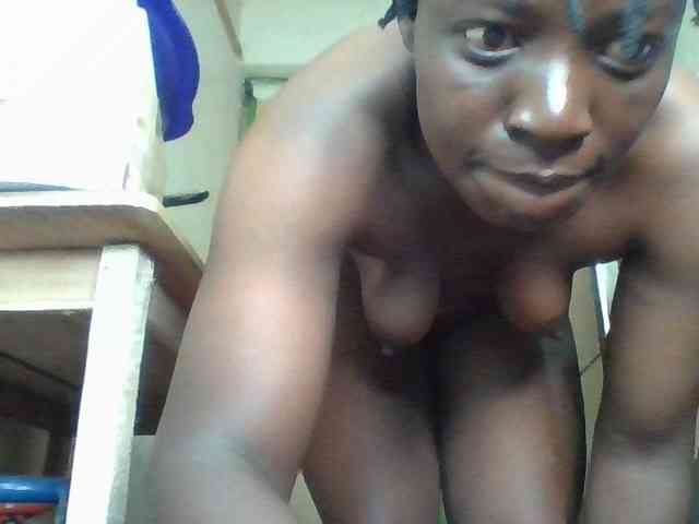 Yourdreamgirl webcam