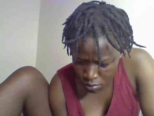 Yourdreamgirl webcam