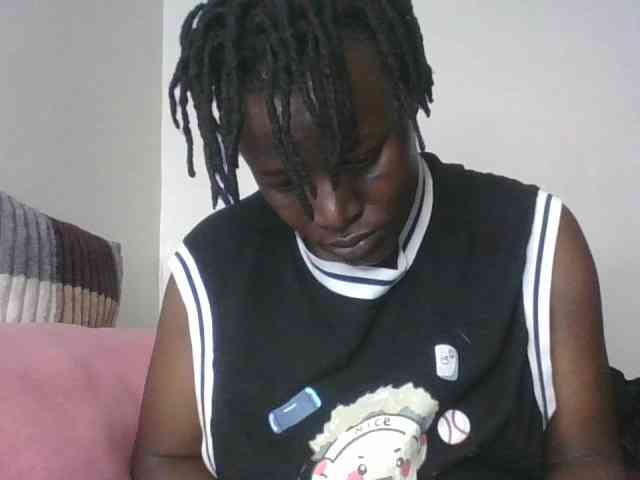 Yourdreamgirl webcam