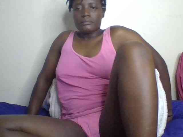 Yourdreamgirl webcam