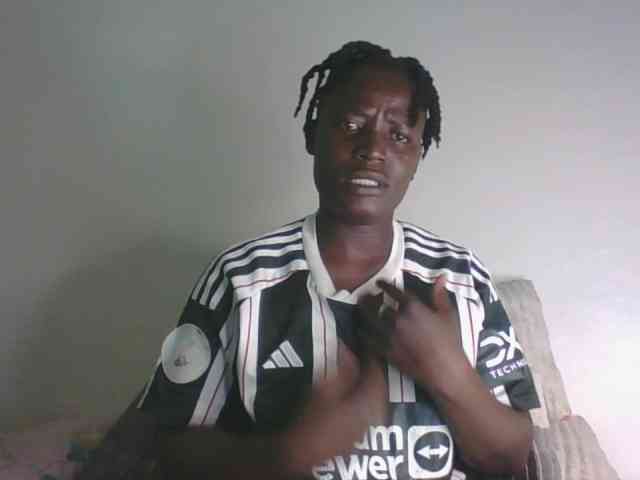 Yourdreamgirl webcam