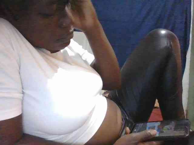 Yourdreamgirl webcam