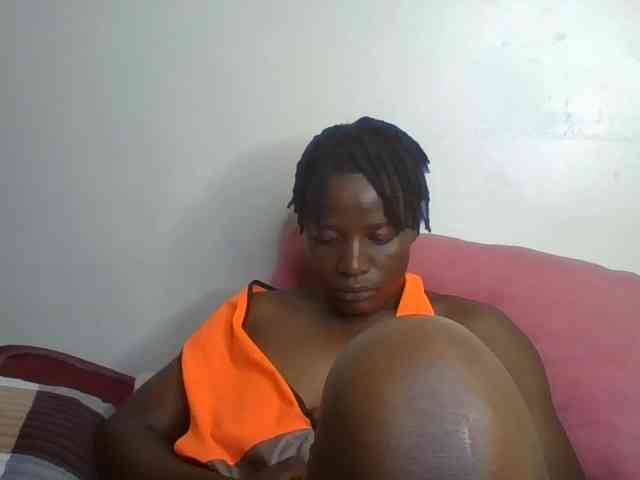 Yourdreamgirl webcam