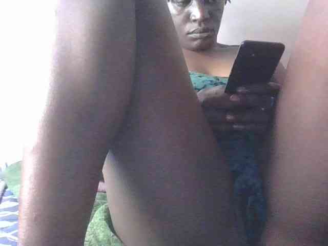 Yourdreamgirl webcam